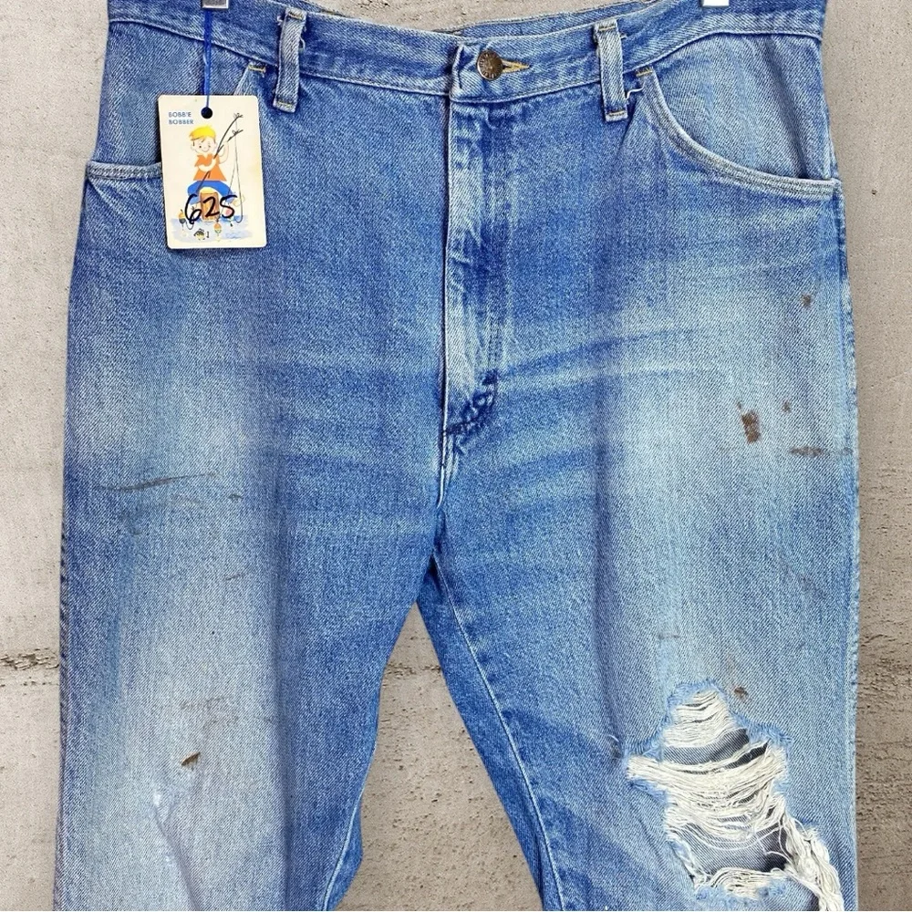 🚨 LAST CHANCE Vintage Distressed Jeans